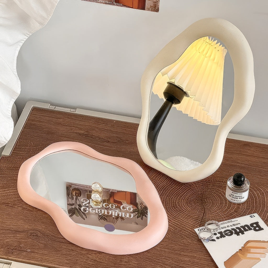 Irreguläre Blob Make-up Spiegel