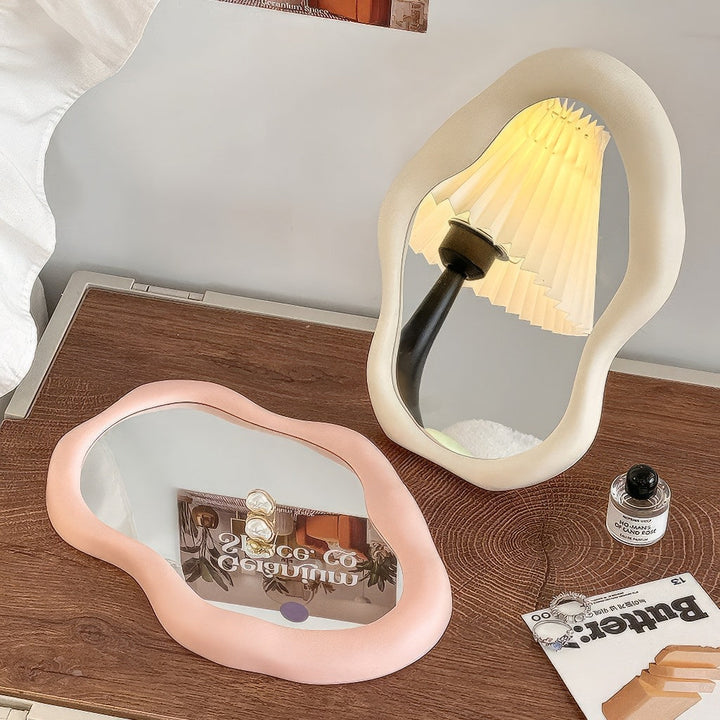 Irreguläre Blob Make-up Spiegel