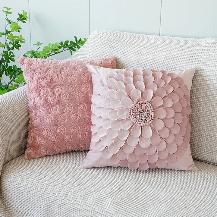 Rosa Kissenbezug mit Blumenmuster – Dekorativer Kopfkissenbezug für das Wohnzimmer und das Kinderzimmer