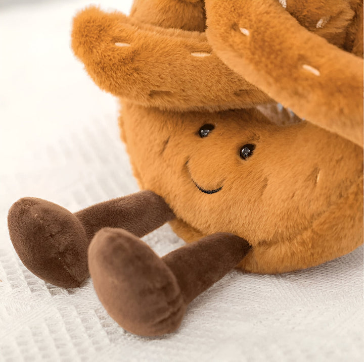 Plüsch Brezel – Weiches Kuschelkissen im Frühstücksdesign