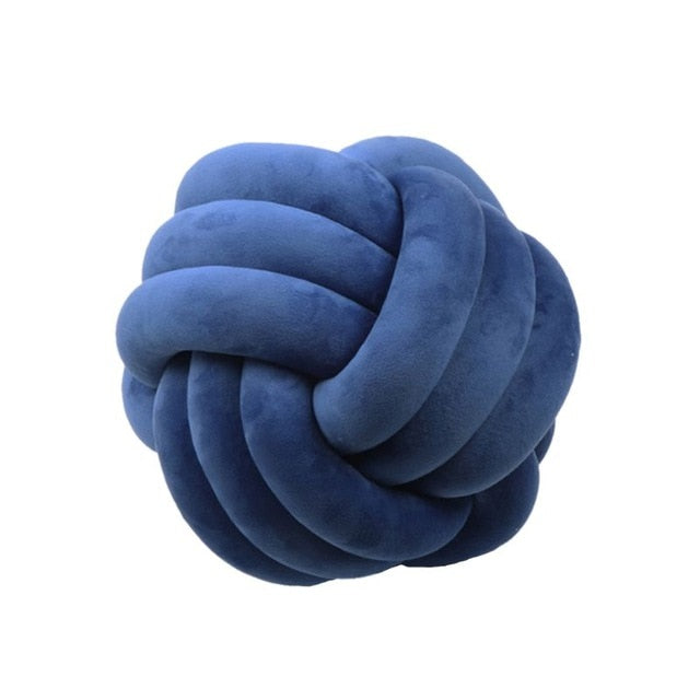 KNOT KISSING DECKE
