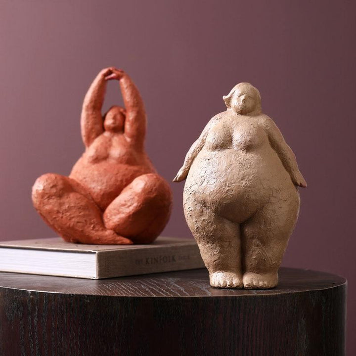 Selbstbewusste Damenfiguren
