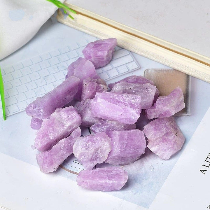 Lilac Kunzite Rohstein